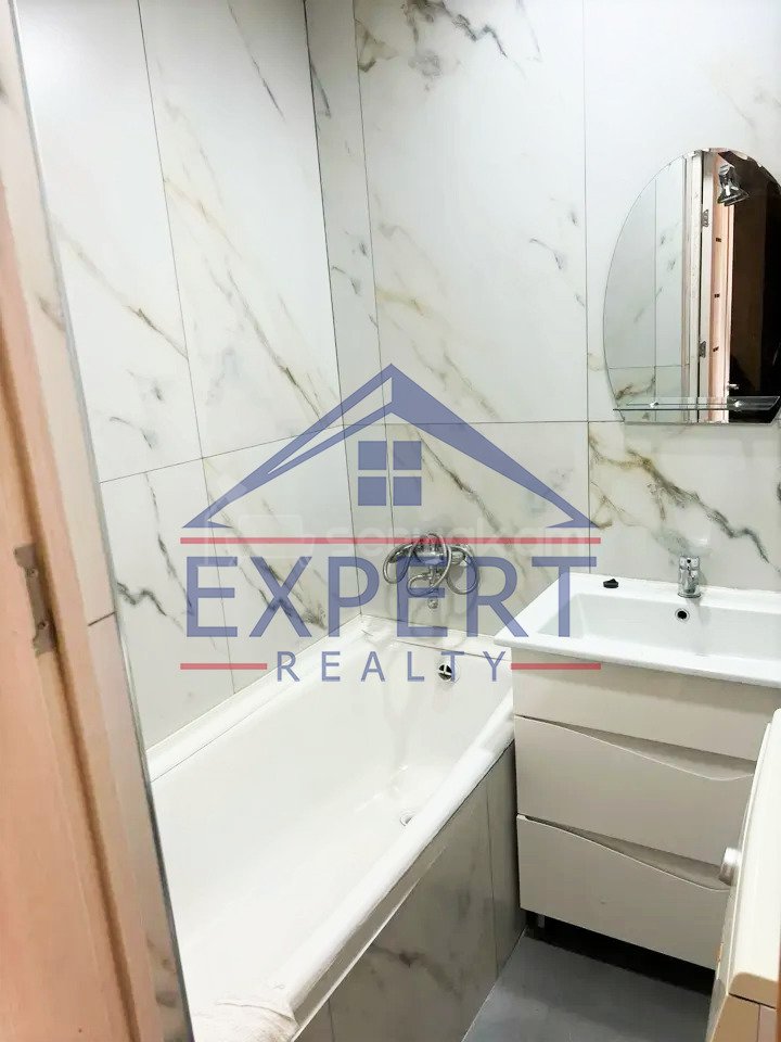 3 Սենյականոց Բնակարան, 64քմ, 8/8 հարկ, Նորմալ Վիճակում, Կահավորված, Արևկող