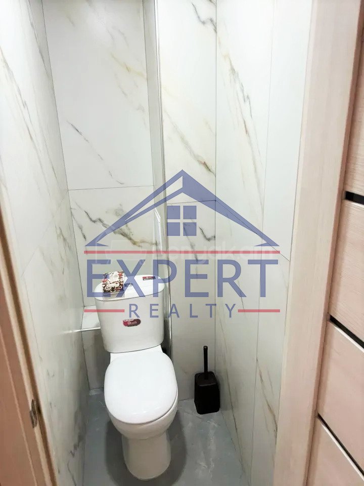 3 Սենյականոց Բնակարան, 64քմ, 8/8 հարկ, Նորմալ Վիճակում, Կահավորված, Արևկող