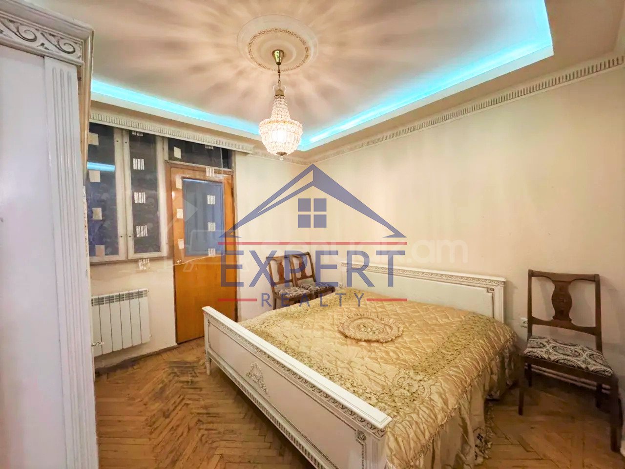 3 Սենյականոց Բնակարան, 80քմ, 5/9 հարկ, Նորմալ Վիճակում, Կահավորված, Արևկող