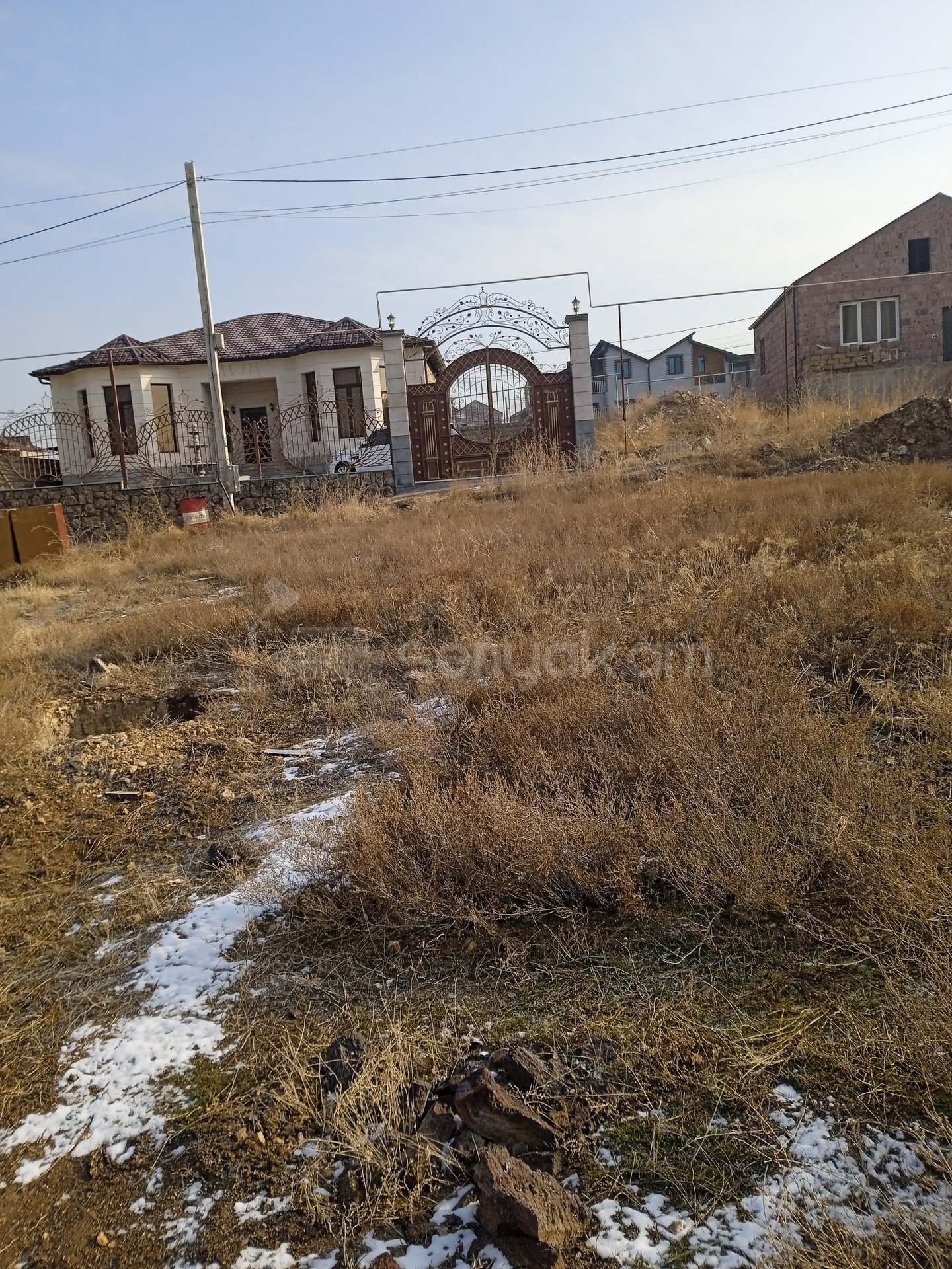 Բնակելի Նշանակության Հողատարածք, 500քմ, Խմելու Ջրով, Էլեկտրականությամբ, Պարսպապատ