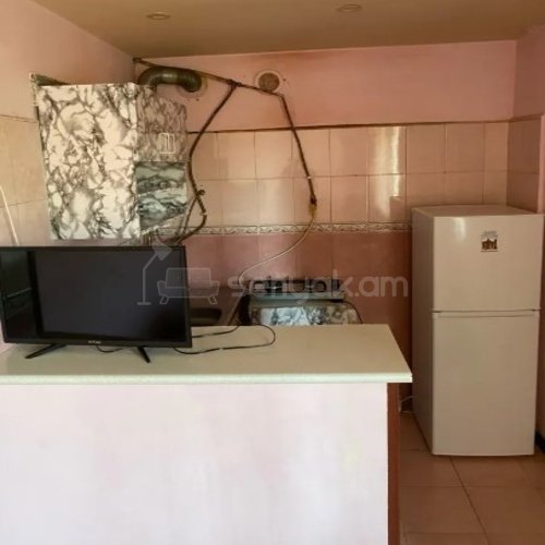 2 Սենյականոց Բնակարան Քարե Շենքում, 41քմ, 4/4 հարկ, Կոսմետիկ Վերանորոգված, Կահավորված, Արևկող
