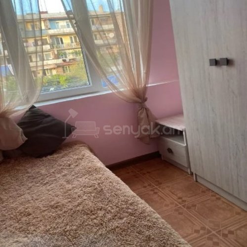 2 Սենյականոց Բնակարան Քարե Շենքում, 41քմ, 4/4 հարկ, Կոսմետիկ Վերանորոգված, Կահավորված, Արևկող