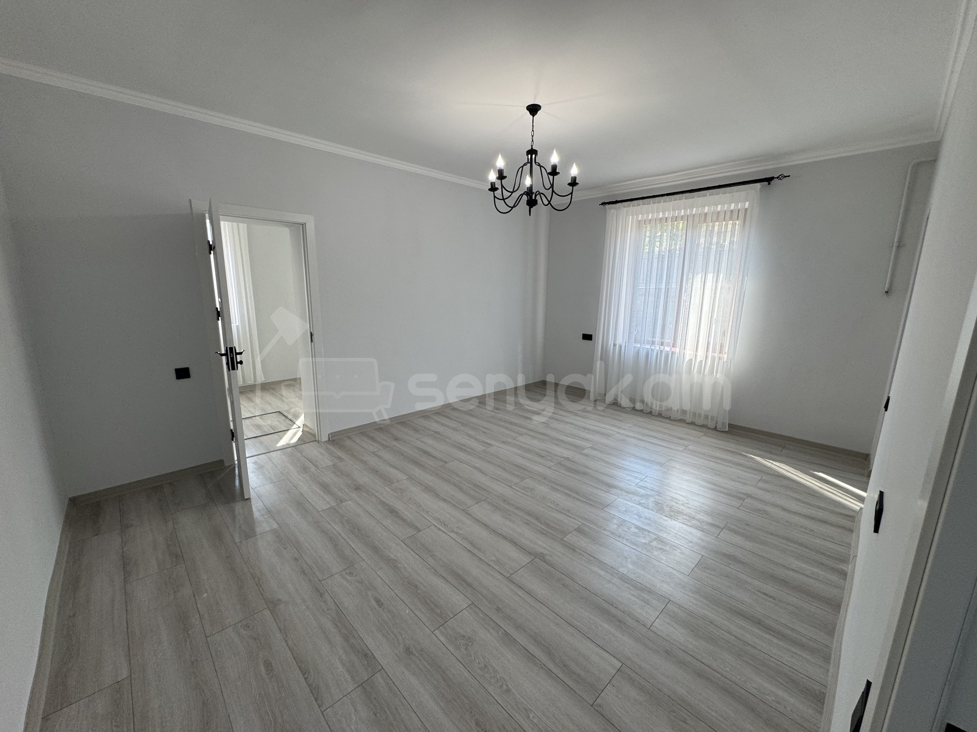 2 Սենյականոց Բնակարան Քարե Շենքում, 46քմ, 1/5 հարկ, Կապիտալ Վերանորոգված