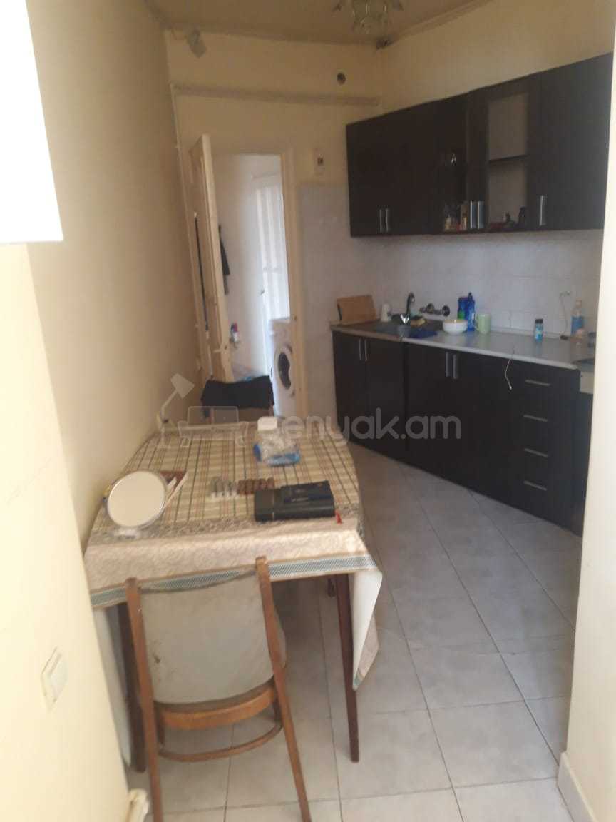2 Սենյականոց Բնակարան, 40քմ, 8/12 հարկ, Նորմալ Վիճակում