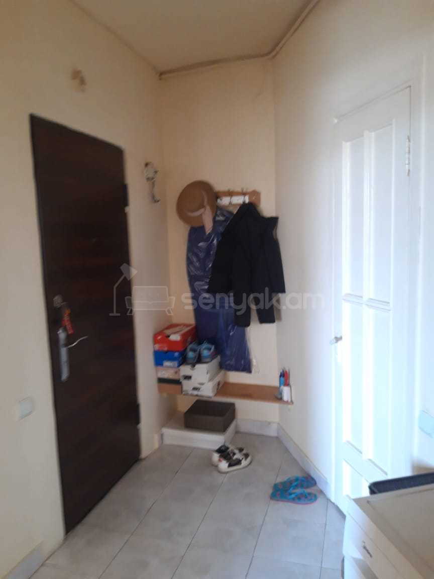 2 Սենյականոց Բնակարան, 40քմ, 8/12 հարկ, Նորմալ Վիճակում