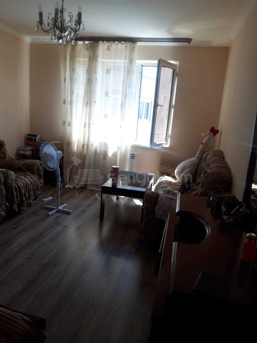 2 Սենյականոց Բնակարան, 40քմ, 8/12 հարկ, Նորմալ Վիճակում