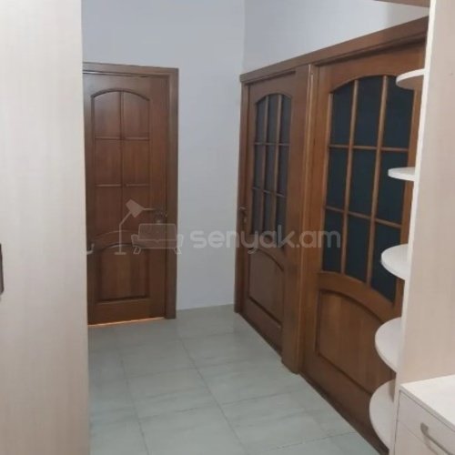 3 Սենյականոց Բնակարան, 75քմ, 8/9 հարկ, Կապիտալ Վերանորոգված, Կահավորված, Արևկող