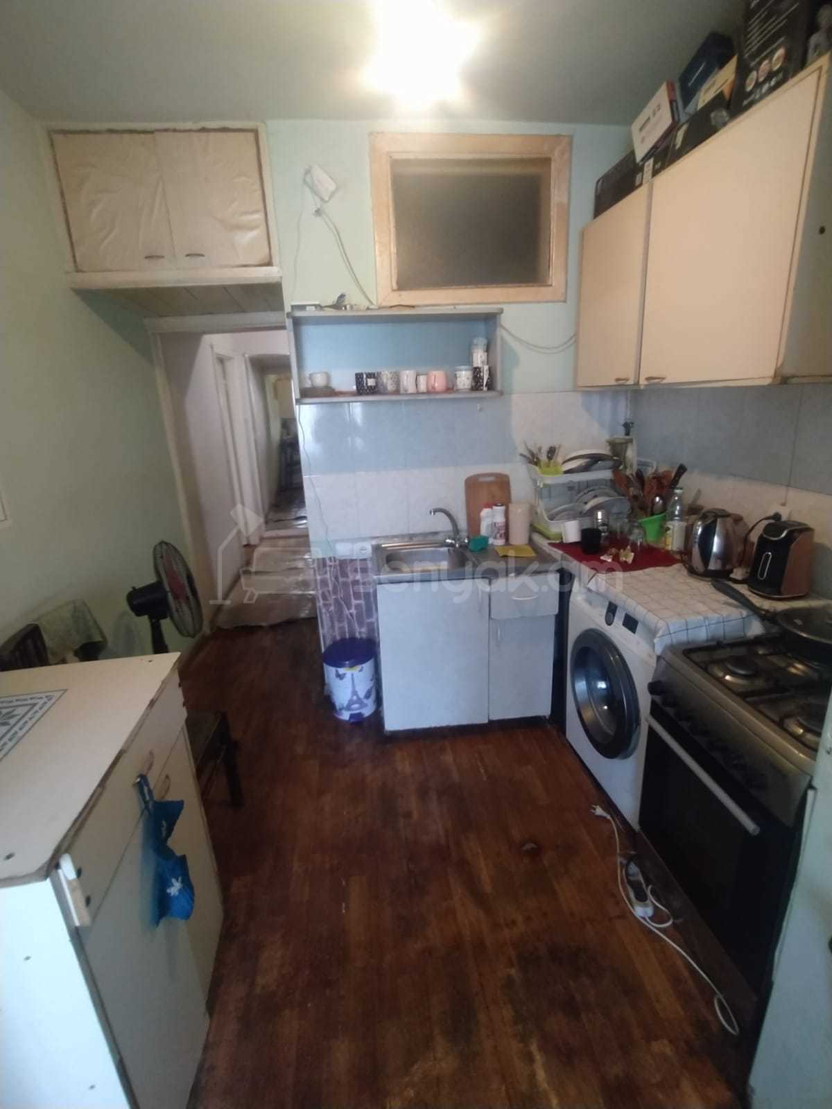 2 Սենյականոց Բնակարան Քարե Շենքում, 54քմ, 4/4 հարկ, Նորմալ Վիճակում