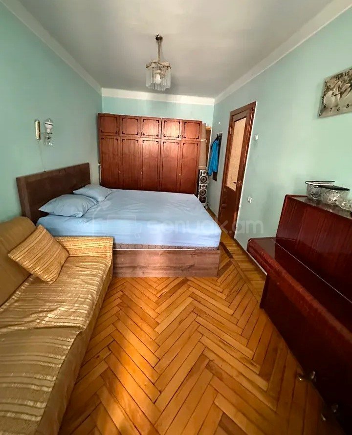 3 Սենյականոց Բնակարան Քարե Շենքում, 75քմ, 2/5 հարկ, Կոսմետիկ Վերանորոգված