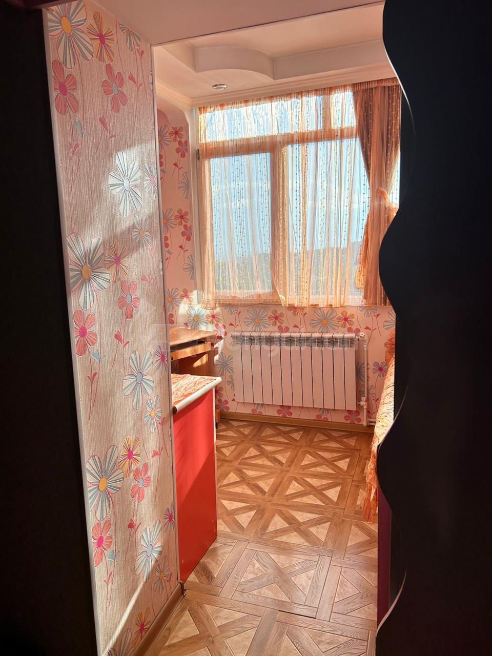 2 Սենյականոց Բնակարան Քարե Շենքում, 40քմ, 4/4 հարկ, Նորմալ Վիճակում