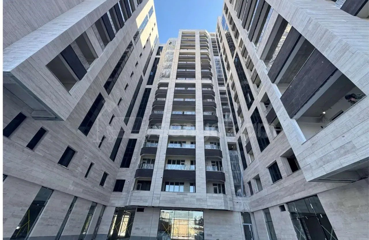 4 Սենյականոց Բնակարան Նորակառույցում, 127քմ, 6/14 հարկ, Զրոյական Վիճակում