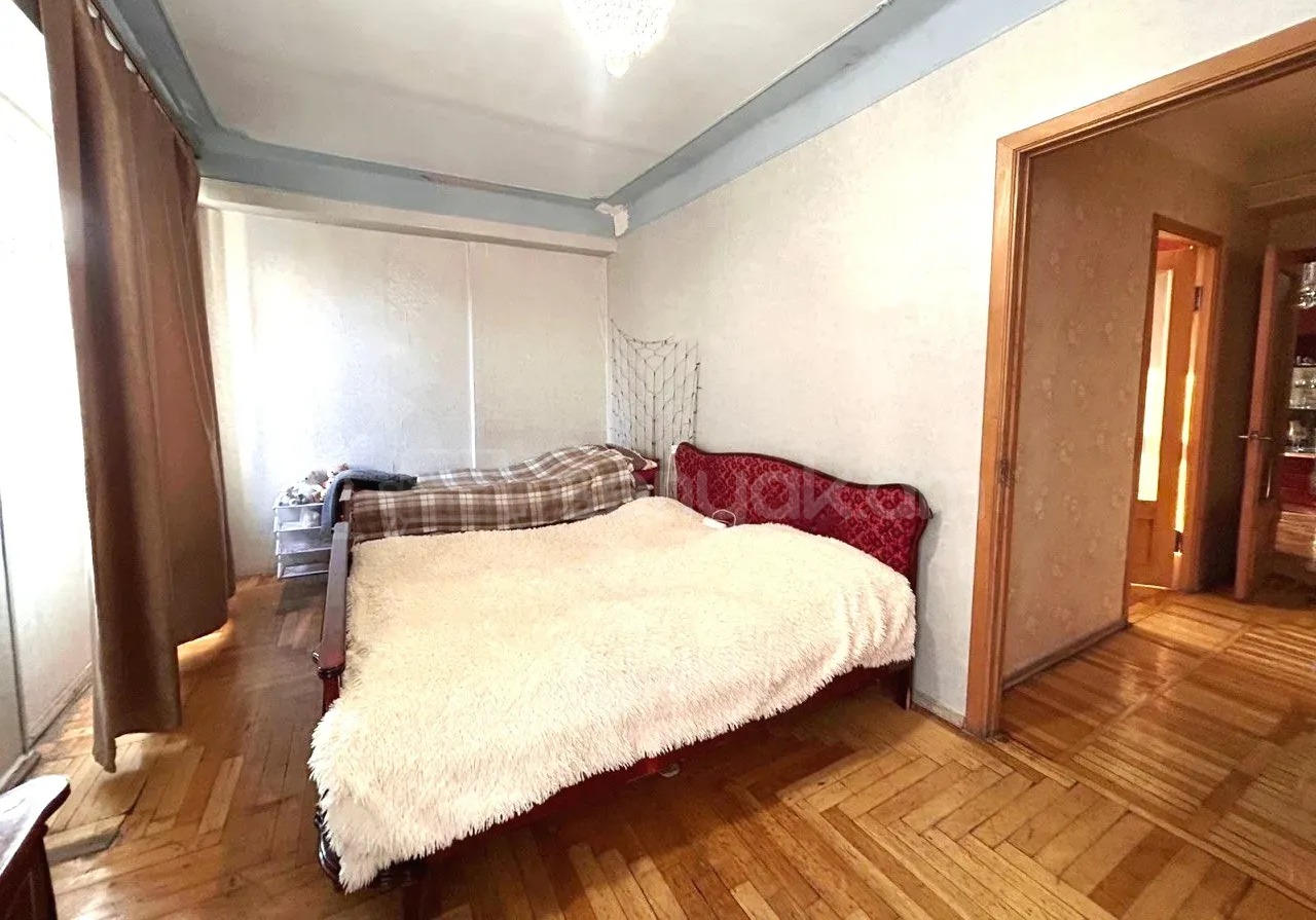 3 Սենյականոց Բնակարան, 100քմ, 3/12 հարկ, Նորմալ Վիճակում