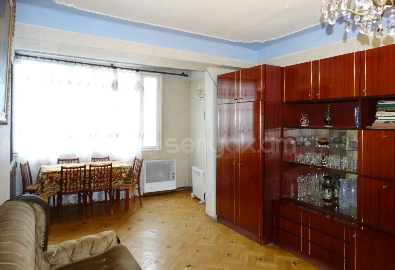 3 Սենյականոց Բնակարան, 100քմ, 3/12 հարկ, Նորմալ Վիճակում