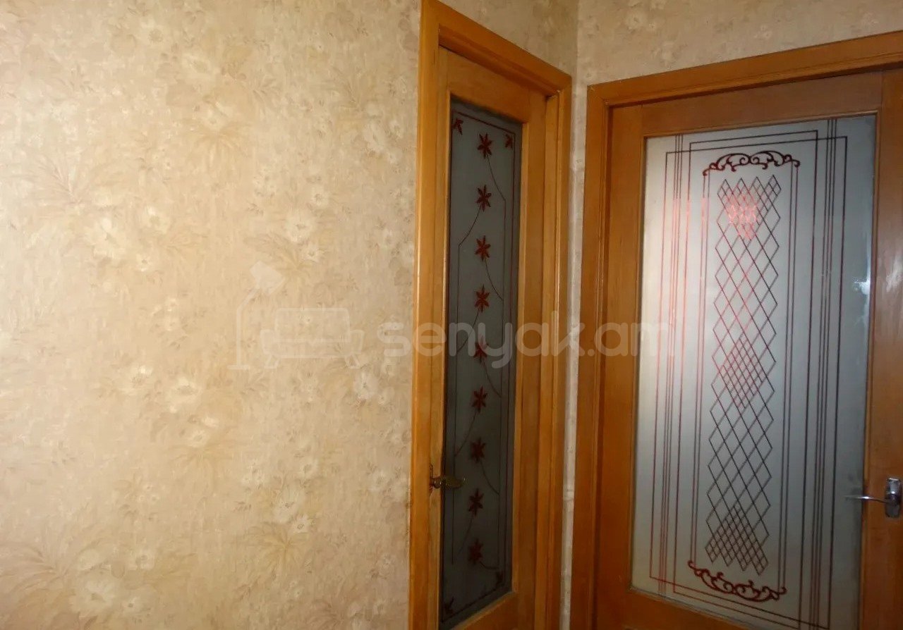 3 Սենյականոց Բնակարան, 100քմ, 3/12 հարկ, Նորմալ Վիճակում