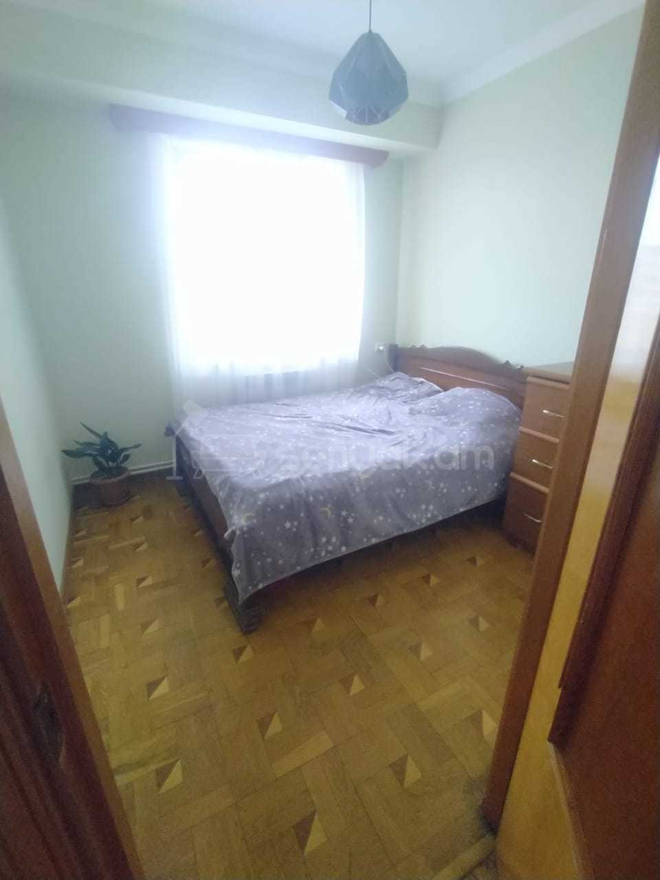 4 Սենյականոց Բնակարան, 77քմ, 11/14 հարկ, Նորմալ Վիճակում