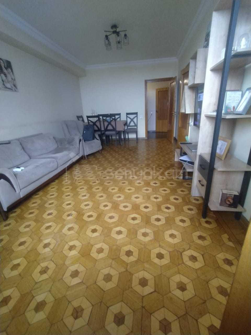 4 Սենյականոց Բնակարան, 77քմ, 11/14 հարկ, Նորմալ Վիճակում
