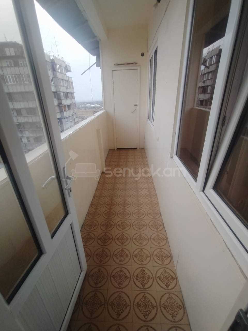 4 Սենյականոց Բնակարան, 77քմ, 11/14 հարկ, Նորմալ Վիճակում