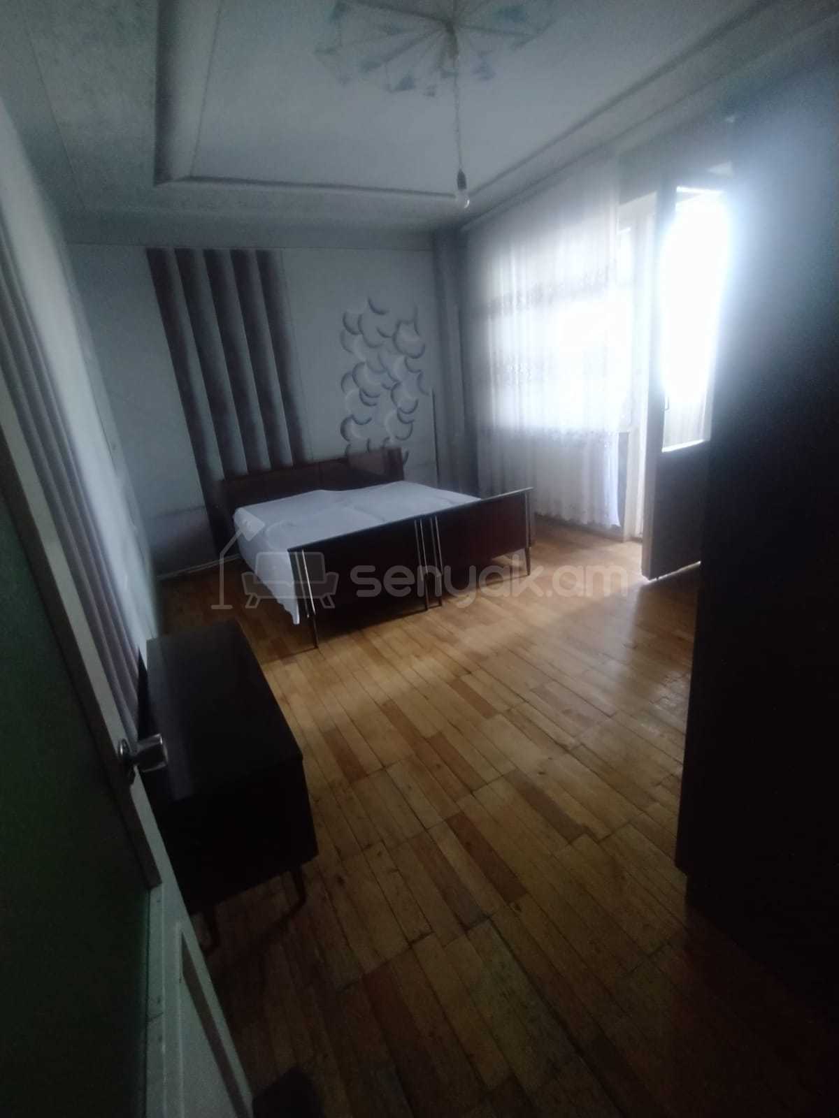 3 Սենյականոց Բնակարան, 87քմ, 2/12 հարկ, Նորմալ Վիճակում