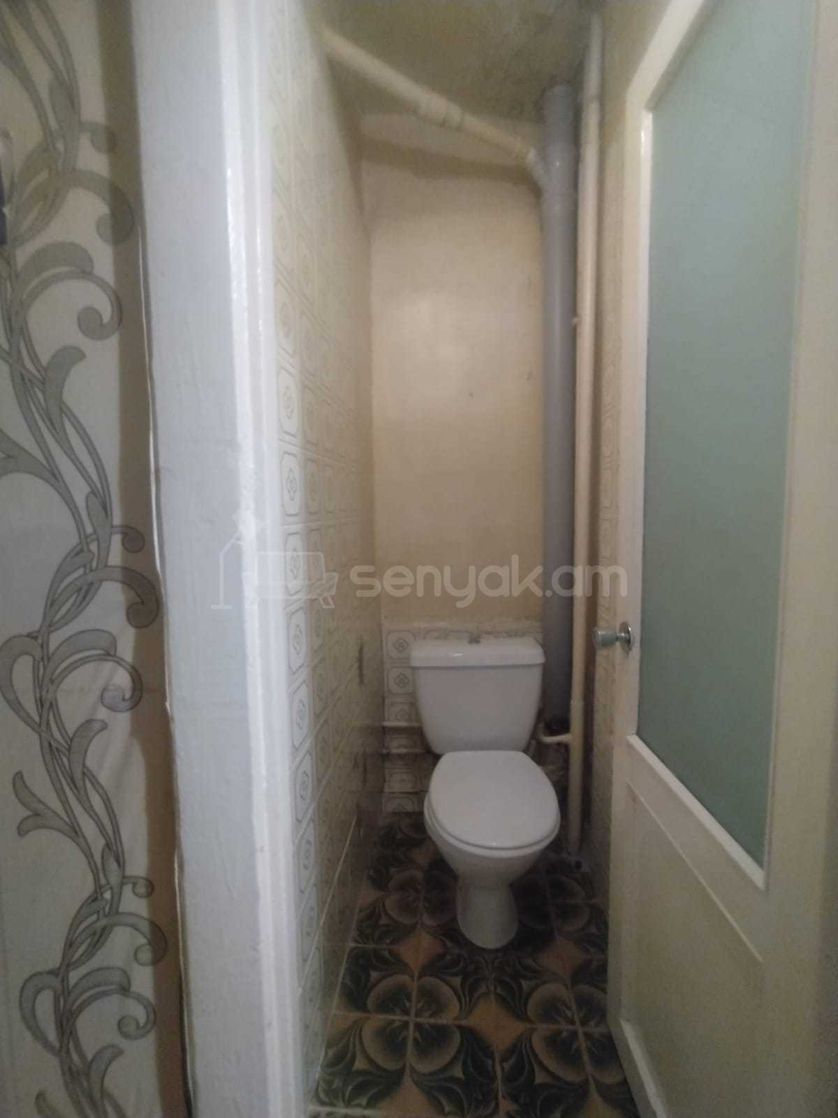 3 Սենյականոց Բնակարան, 87քմ, 2/12 հարկ, Նորմալ Վիճակում