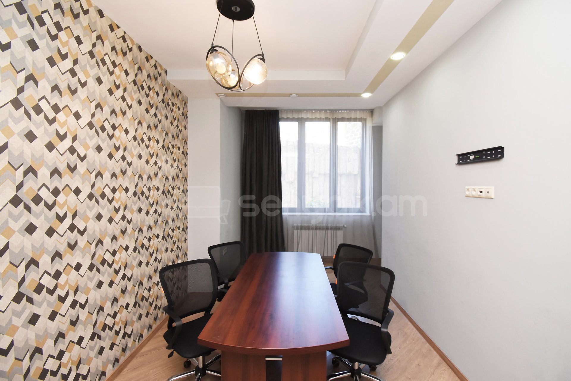 4 Սենյականոց Բնակարան Նորակառույցում, 145քմ, 1/6 հարկ, Կապիտալ Վերանորոգված