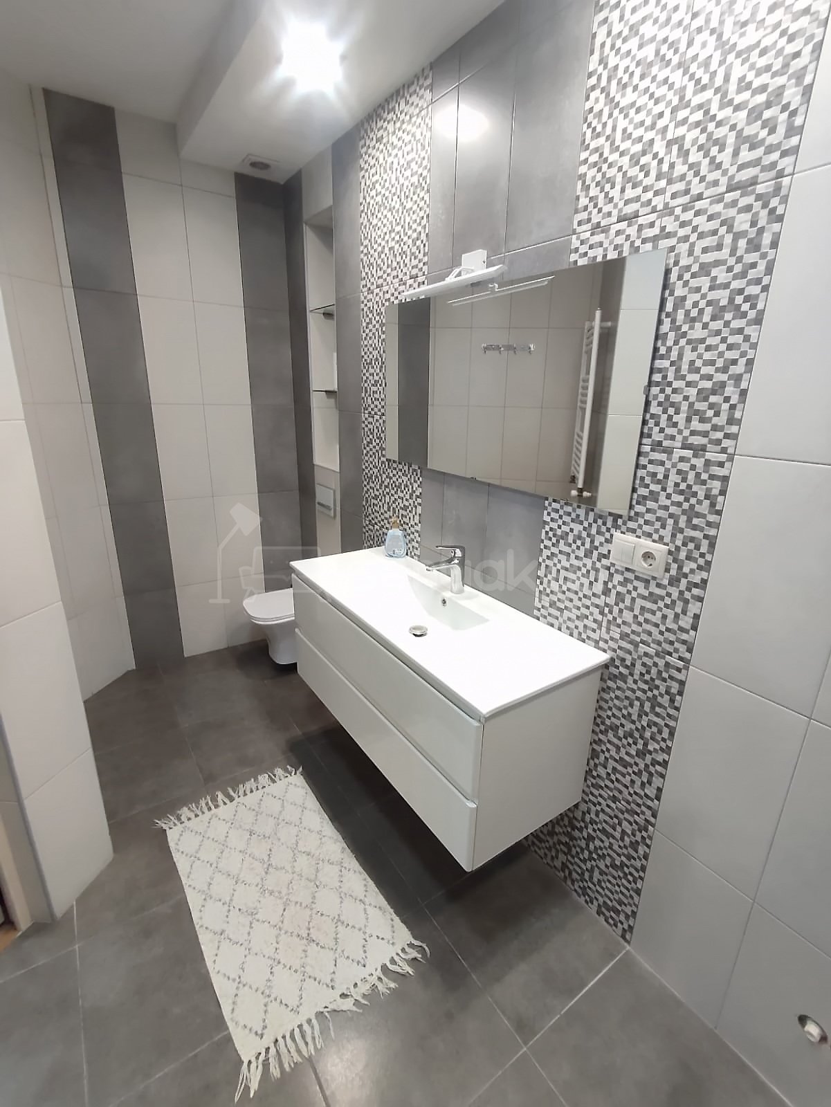 4 Սենյականոց Բնակարան Նորակառույցում, 145քմ, 1/6 հարկ, Կապիտալ Վերանորոգված