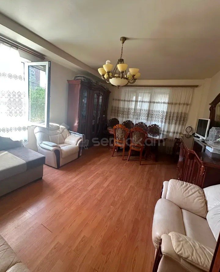 3 Սենյականոց Բնակարան, 78քմ, 3/16 հարկ, Նորմալ Վիճակում