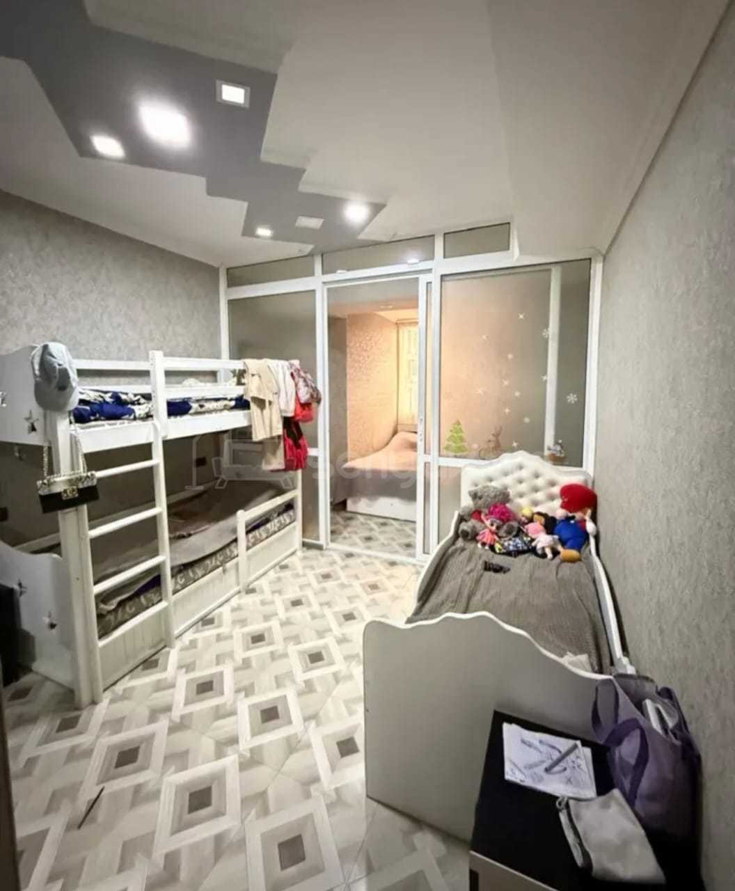 3 Սենյականոց Բնակարան, 75քմ, 10/16 հարկ, Կոսմետիկ Վերանորոգված