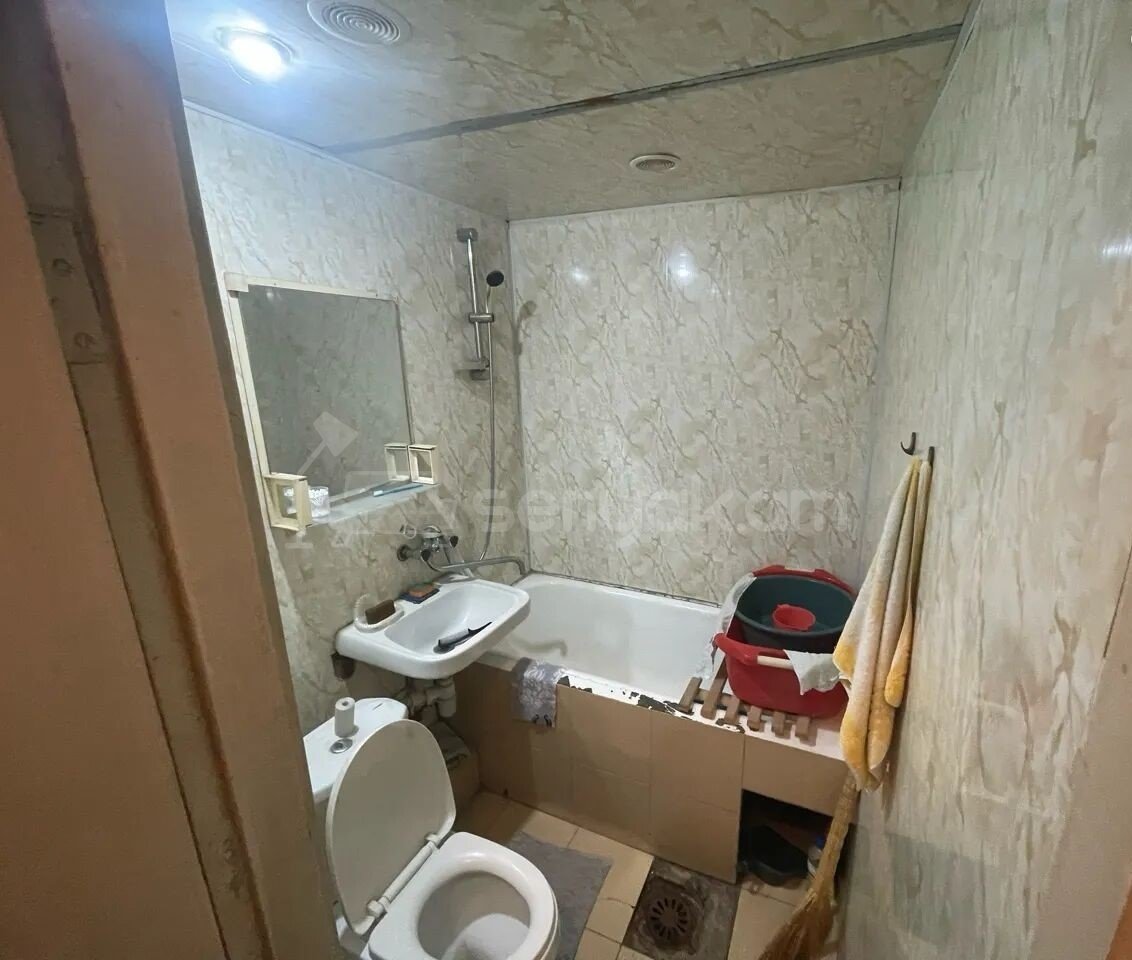 2 Սենյականոց Բնակարան Քարե Շենքում, 48քմ, 4/5 հարկ, Պետական Վիճակում