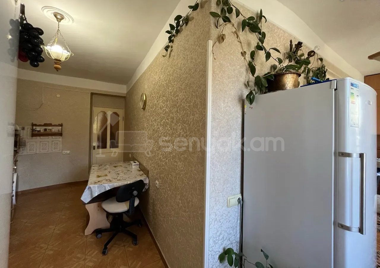 3 Սենյականոց Բնակարան, 78քմ, 5/9 հարկ, Կապիտալ Վերանորոգված