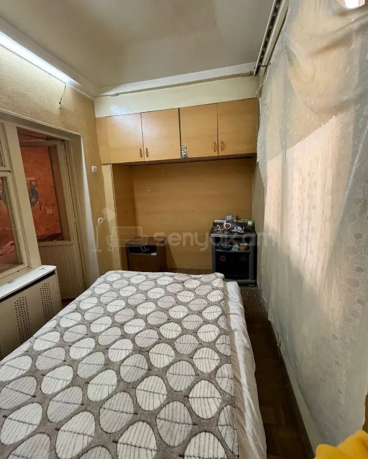 3 Սենյականոց Բնակարան Քարե Շենքում, 80քմ, 2/5 հարկ, Կոսմետիկ Վերանորոգված