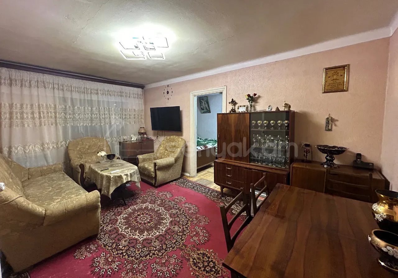 2 Սենյականոց Բնակարան Քարե Շենքում, 44քմ, 3/4 հարկ, Կոսմետիկ Վերանորոգված