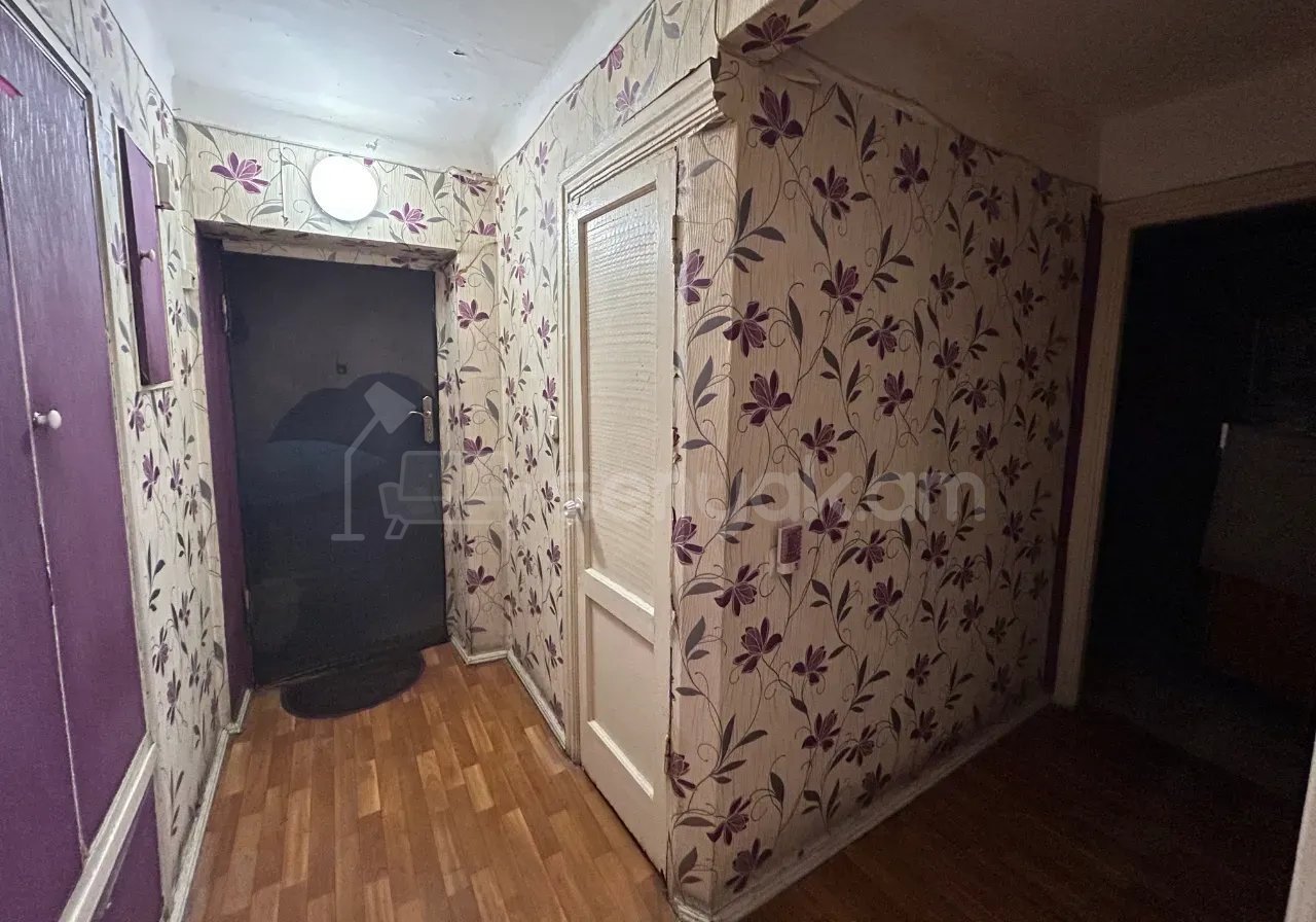 2 Սենյականոց Բնակարան Քարե Շենքում, 44քմ, 3/4 հարկ, Կոսմետիկ Վերանորոգված