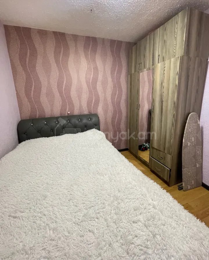 2 Սենյականոց Բնակարան Քարե Շենքում, 40քմ, 1/5 հարկ, Կապիտալ Վերանորոգված