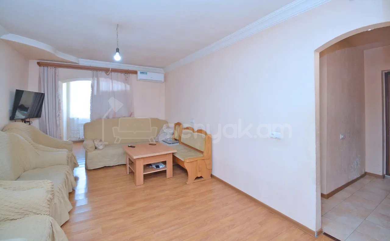 2 Սենյականոց Բնակարան Քարե Շենքում, 55քմ, 5/5 հարկ, Կոսմետիկ Վերանորոգված