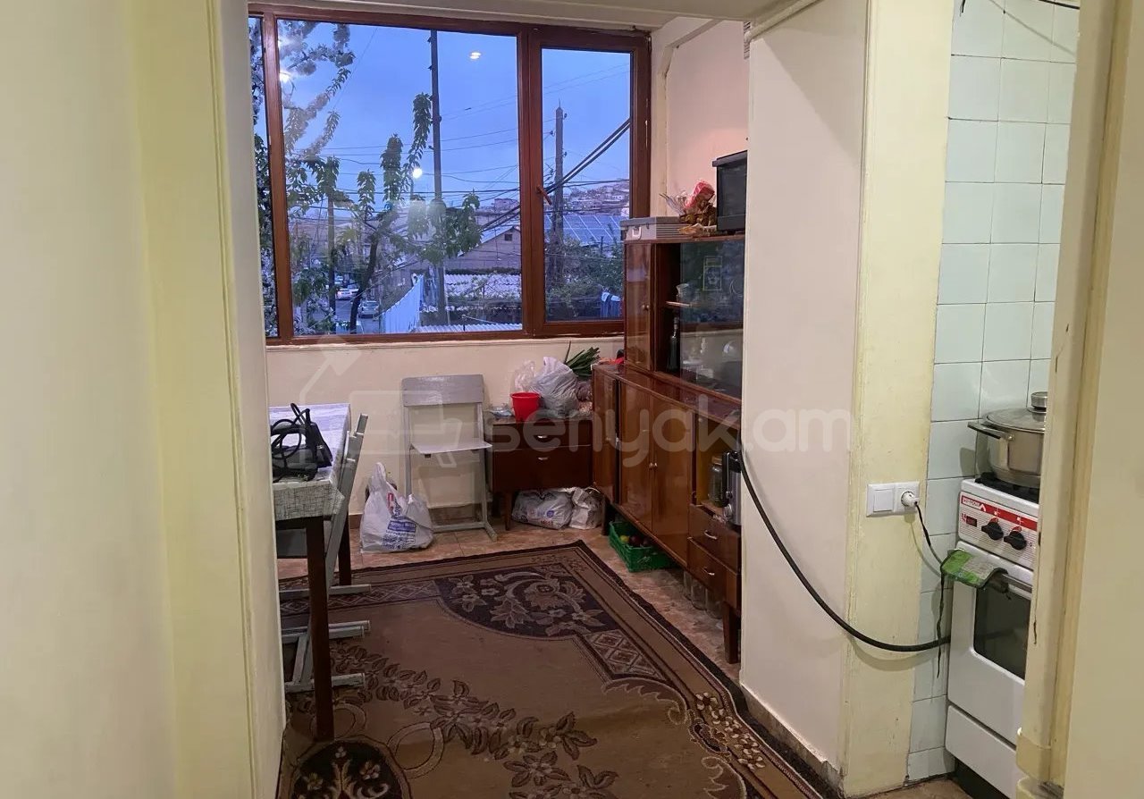 2 Սենյականոց Բնակարան Քարե Շենքում, 57քմ, 2/5 հարկ, Կոսմետիկ Վերանորոգված