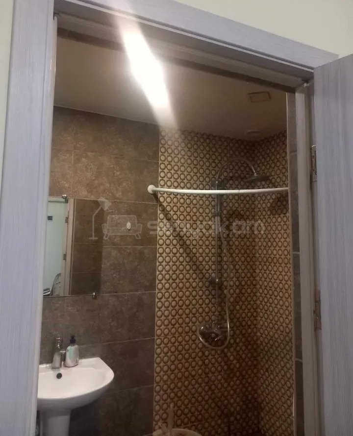 2 Սենյականոց Բնակարան Քարե Շենքում, 45քմ, 5/5 հարկ, Կապիտալ Վերանորոգված