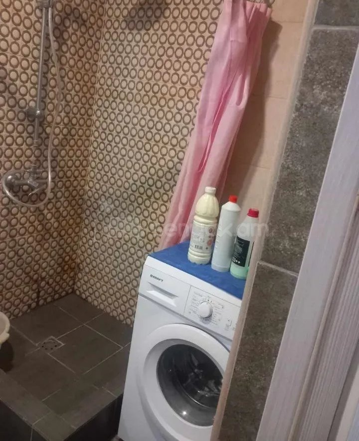 2 Սենյականոց Բնակարան Քարե Շենքում, 45քմ, 5/5 հարկ, Կապիտալ Վերանորոգված