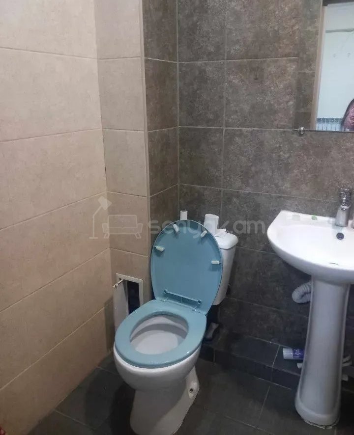 2 Սենյականոց Բնակարան Քարե Շենքում, 45քմ, 5/5 հարկ, Կապիտալ Վերանորոգված