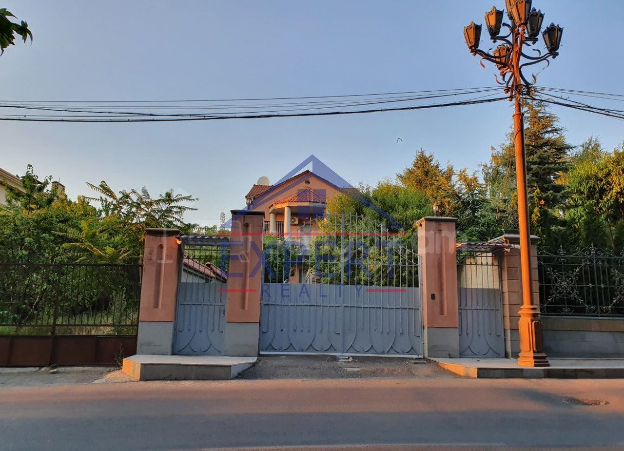 5 Սենյականոց Շքեղ Առանձնատուն, 285քմ, Կահավորված