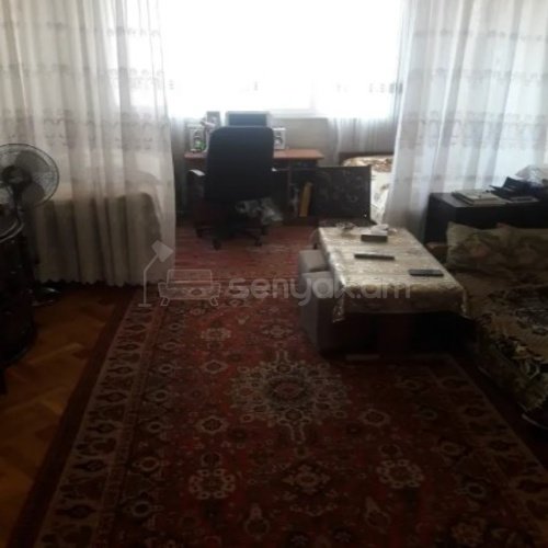 1 Սենյականոց Բնակարան Քարե Շենքում, 48քմ, 2/5 հարկ, Կոսմետիկ Վերանորոգված