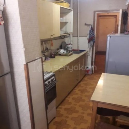 1 Սենյականոց Բնակարան Քարե Շենքում, 48քմ, 2/5 հարկ, Կոսմետիկ Վերանորոգված