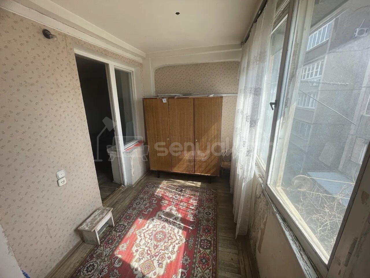 2 Սենյականոց Բնակարան Քարե Շենքում, 48քմ, 4/5 հարկ, Պետական Վիճակում