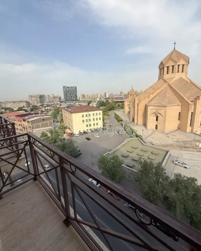 3 Սենյականոց Բնակարան, 90քմ, 7/9 հարկ, Դիզայներական Վերանորոգված, Կահավորված, Արևկող