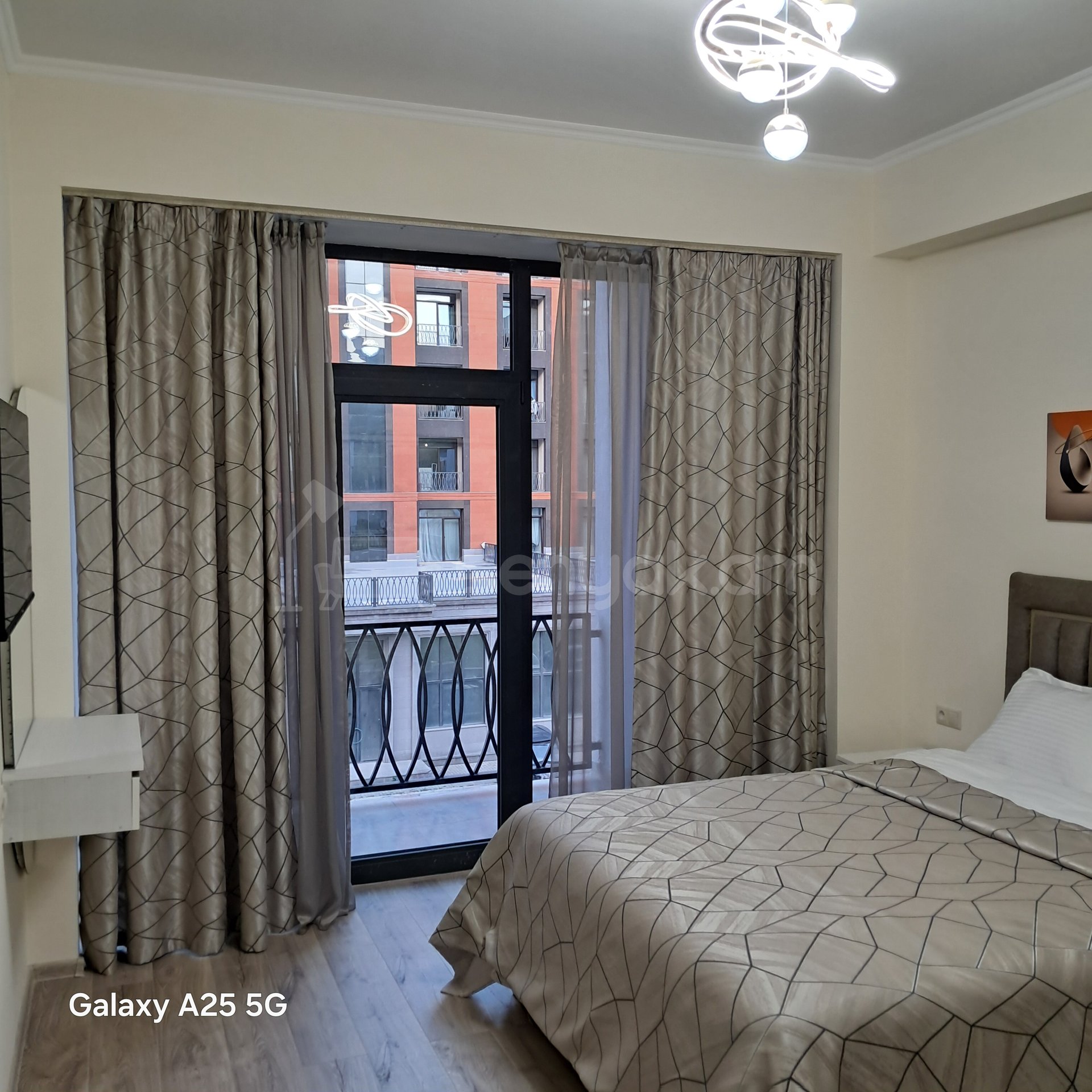 2 Սենյականոց Բնակարան Նորակառույցում, 60քմ, 3/8 հարկ, Դիզայներական Վերանորոգված