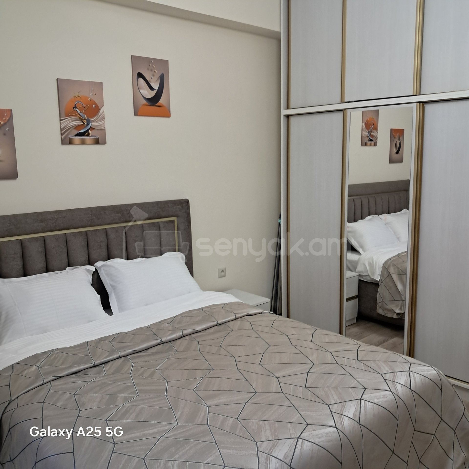 2 Սենյականոց Բնակարան Նորակառույցում, 60քմ, 3/8 հարկ, Դիզայներական Վերանորոգված