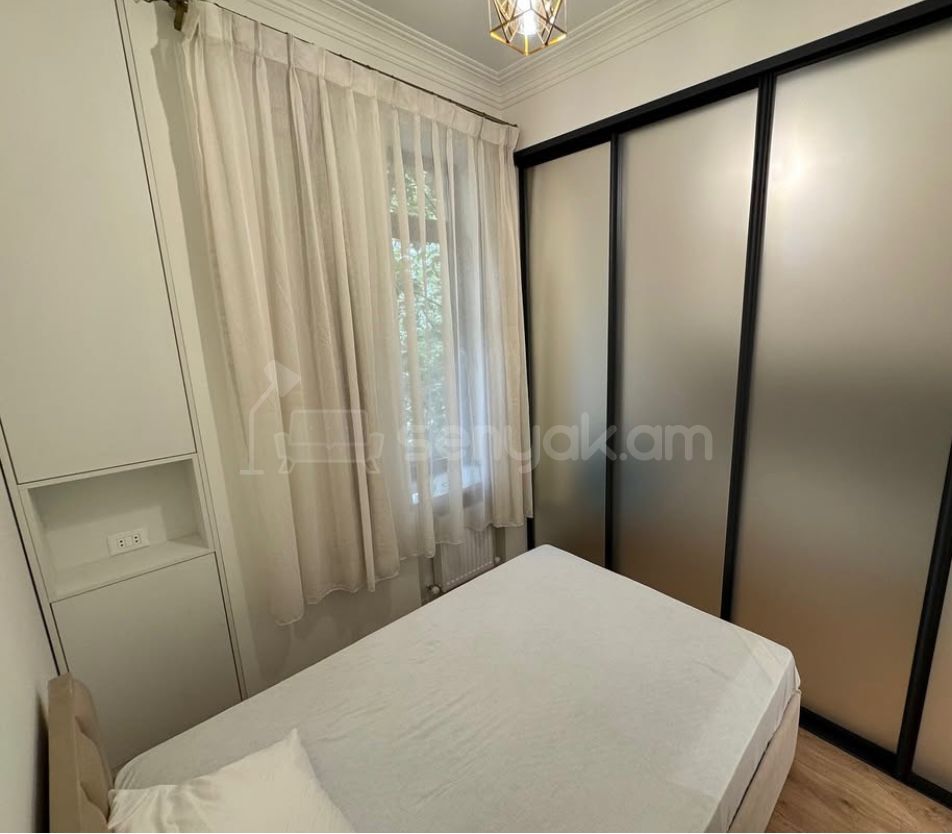 3 Սենյականոց Բնակարան Քարե Շենքում, 60քմ, 4/4 հարկ, Դիզայներական Վերանորոգված, Կահավորված, Արևկող