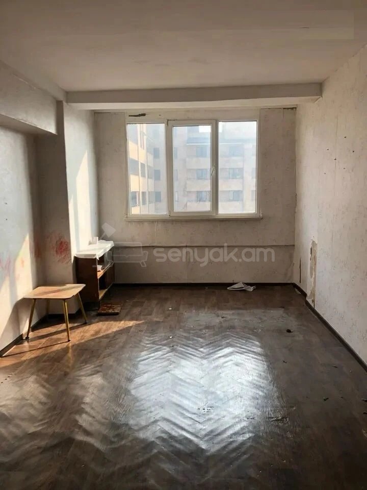 1 Սենյականոց Բնակարան, 41քմ, 11/11 հարկ, Պետական Վիճակում