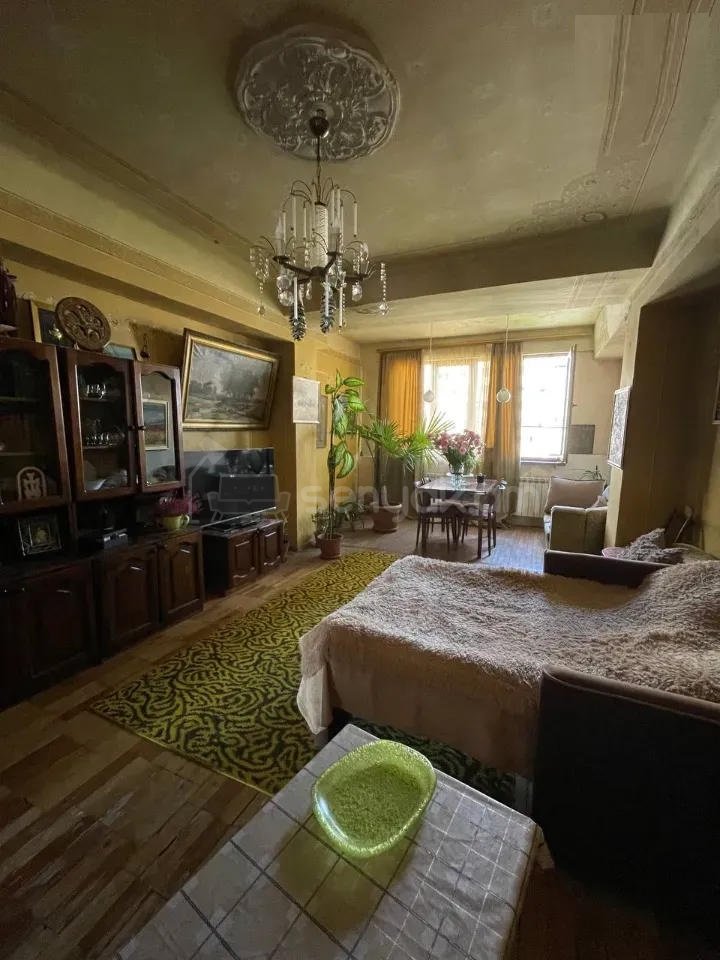3 Սենյականոց Բնակարան, 95քմ, 9/9 հարկ, Նորմալ Վիճակում