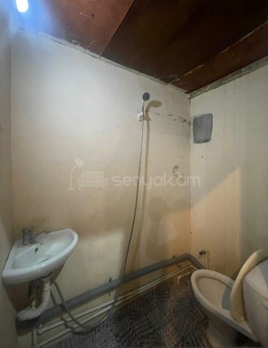 1 Սենյականոց Սեփական Տուն, 50քմ, Նորմալ Վիճակում, Մասամբ Կահավորված