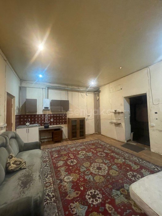 1 Սենյականոց Սեփական Տուն, 50քմ, Նորմալ Վիճակում, Մասամբ Կահավորված